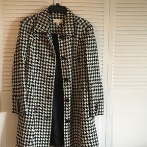 Houndstooth coat